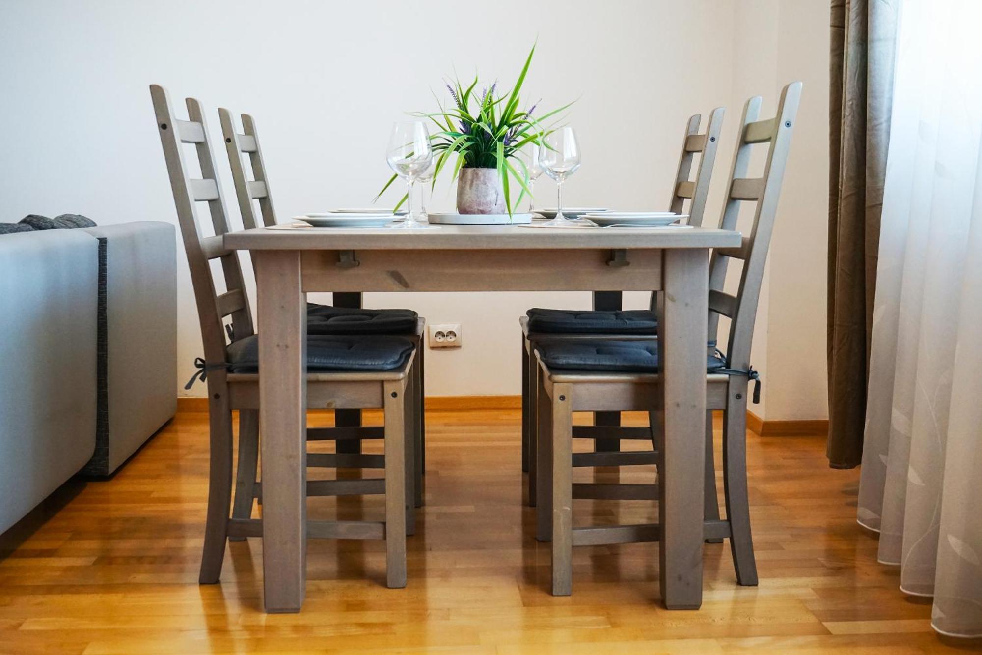 Mirandis Privilegio - Stylish With Balcony & Free Parking Apartment Brașov
