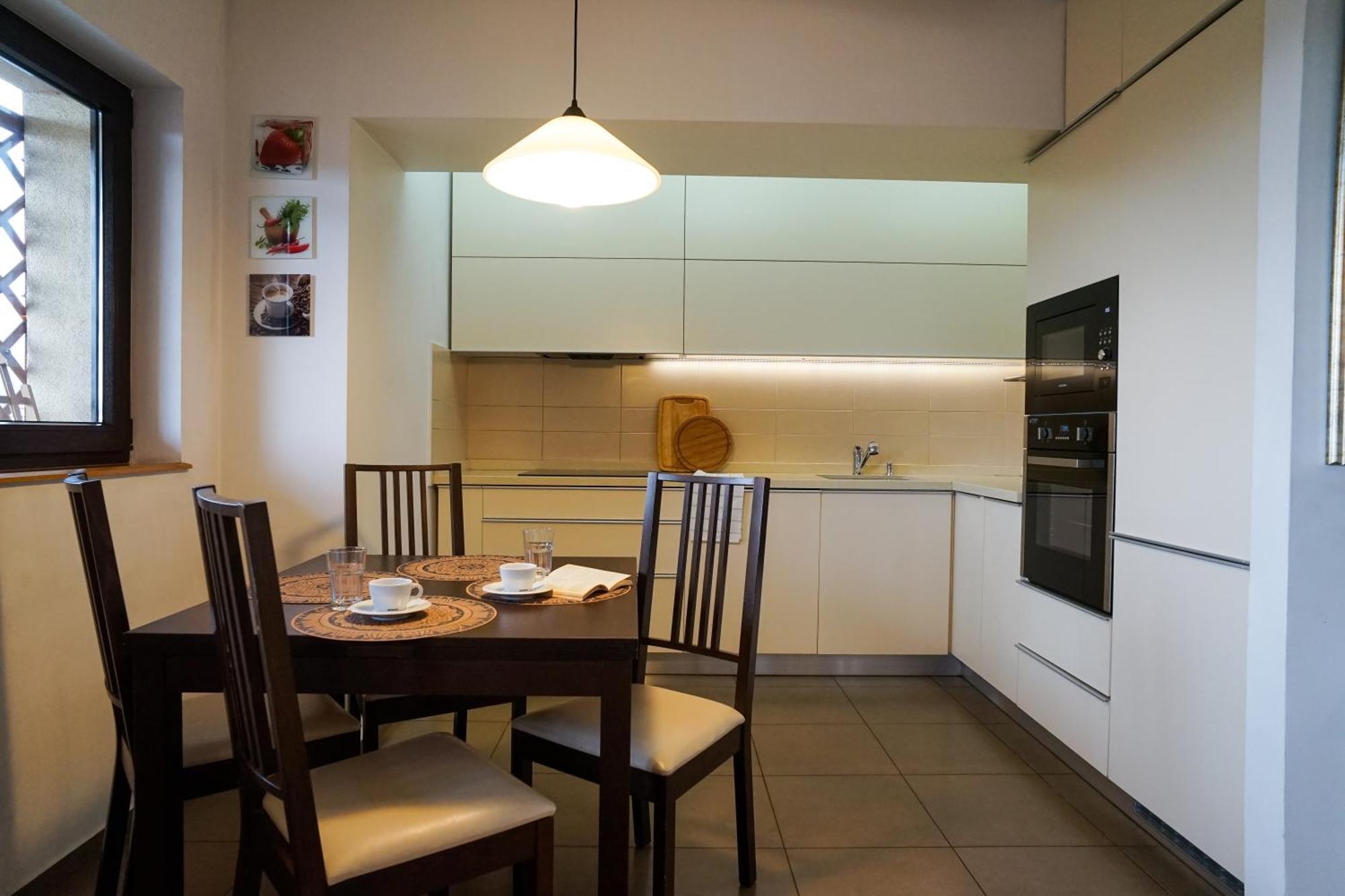 Apartment Mirandis Privilegio - Stylish With Balcony & Free Parking *