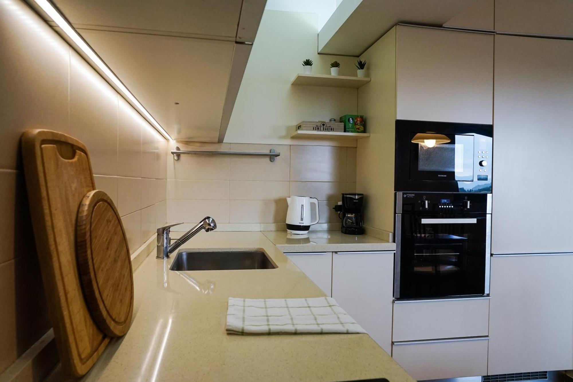 Mirandis Privilegio - Stylish With Balcony & Free Parking * Brașov
